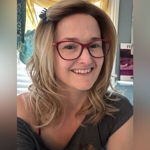 Jon Renau warm blonde wig long layered wavy wig